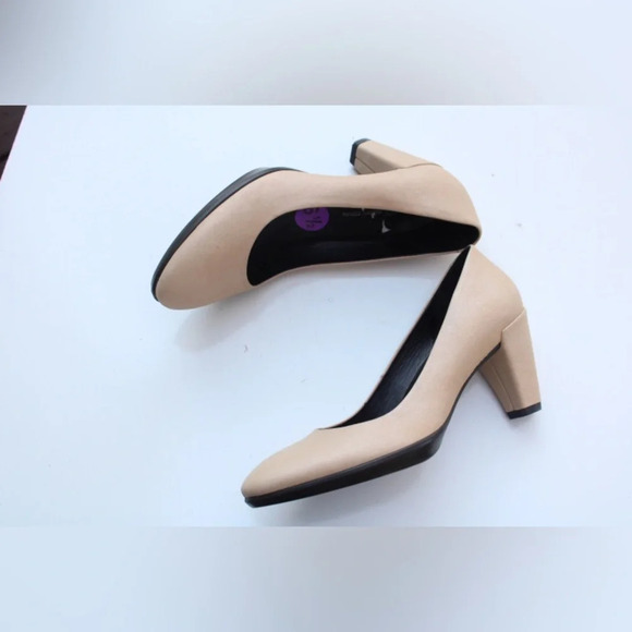 NWOT Ecco classic pumps - Picture 9 of 11